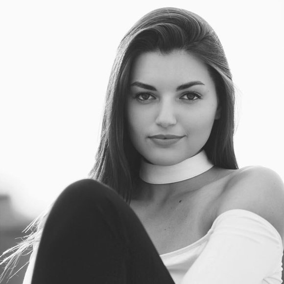 Meet your Posher, Juli - Picture 1 of 1